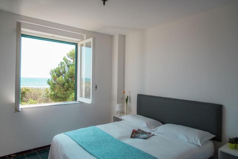 Homeholiday Giulivo บายา โดมิเซีย ภายนอก รูปภาพ