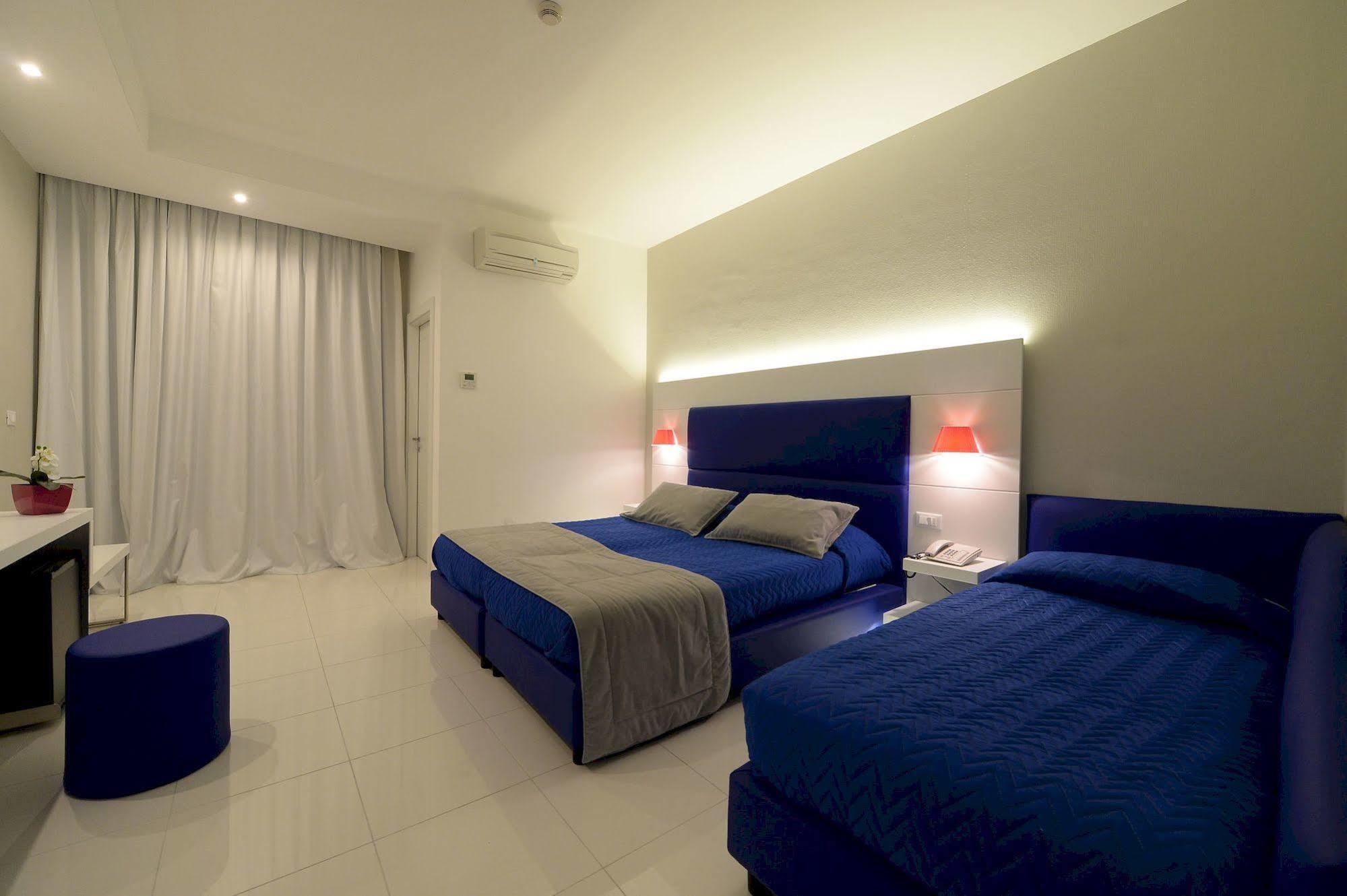 Homeholiday Giulivo บายา โดมิเซีย ภายนอก รูปภาพ