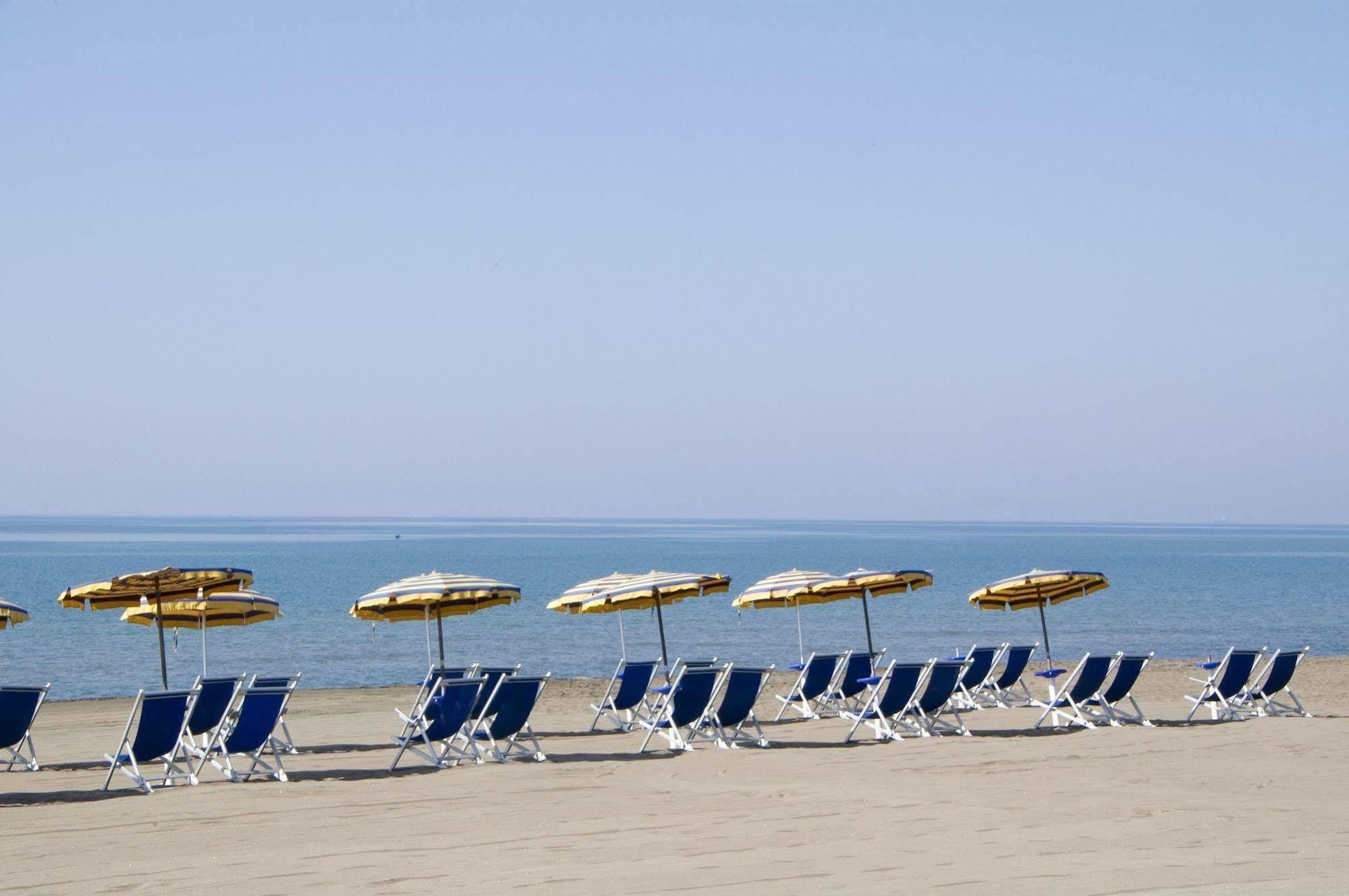 Homeholiday Giulivo บายา โดมิเซีย ภายนอก รูปภาพ